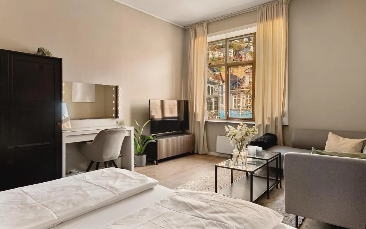 Floyen Suites - Private Rooms With The Best Location In Bergen Homestay