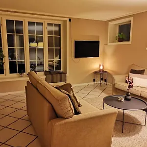 Apartment Sentrumsnaer Med 3 Soverom., Bergen