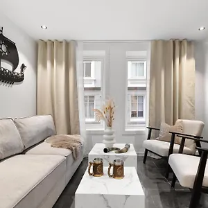  Apartment Renovated 2024 - Viking Inspired - Behind Bryggen